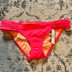 NWT Victoria’s Secret The Knockout Bikini Bottoms